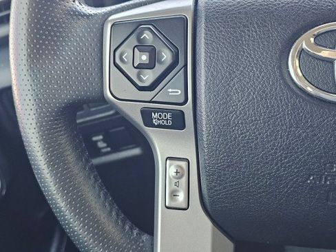 Used 2016 Toyota 4Runner SR5 AWD/4WD image 30