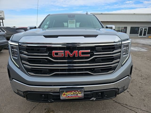 Used 2023 GMC Sierra 1500 SLT w/ SLT Premium Package AWD/4WD image 8