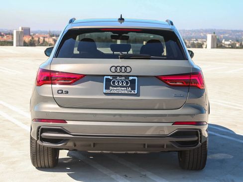 New 2025 Audi Q3 2.0T Premium image 9