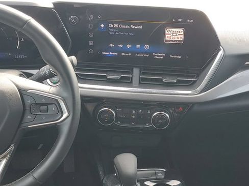 Certified 2024 Chevrolet Trax ACTIV FWD image 13