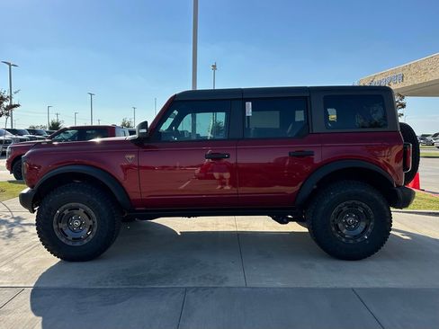 New 2025 Ford Bronco Badlands image 34