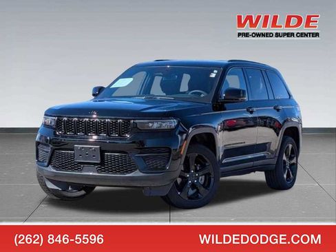 Certified 2023 Jeep Grand Cherokee Altitude AWD/4WD image 1