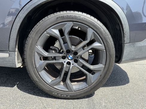 Used 2019 BMW X5 xDrive40i w/ Convenience Package AWD/4WD image 11