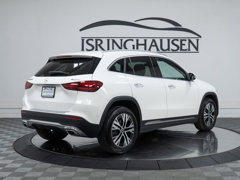 Used 2025 Mercedes-Benz GLA 250 4MATIC image 5
