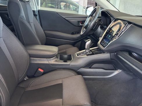 Used 2023 Subaru Outback Premium AWD/4WD image 9