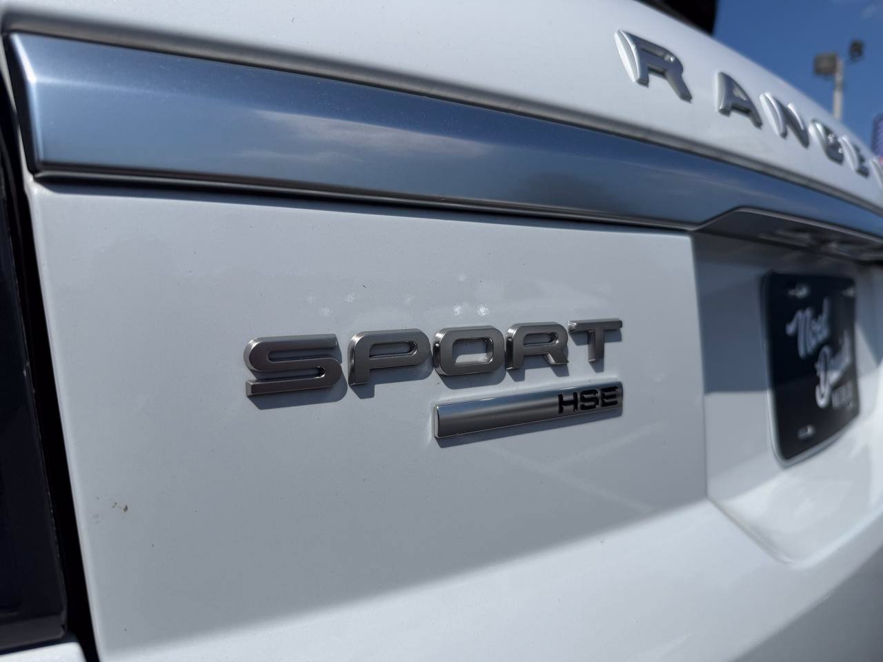 Used 2019 Land Rover Range Rover Sport HSE AWD/4WD image 7