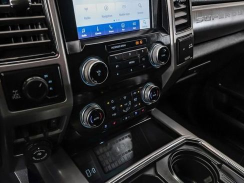 Used 2021 Ford F350 Platinum image 17