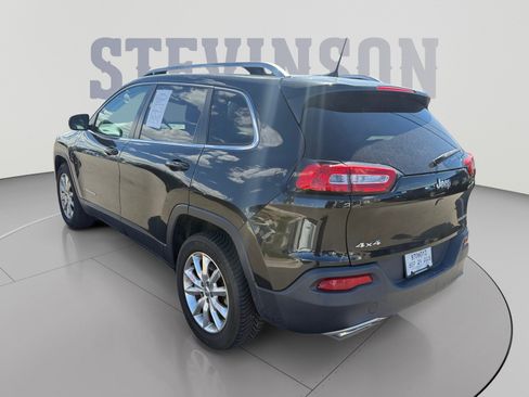 Used 2016 Jeep Cherokee Limited AWD/4WD image 3