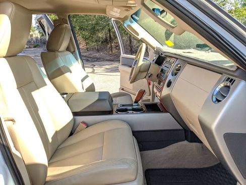 Used 2010 Ford Expedition Eddie Bauer AWD/4WD image 22