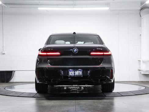 New 2026 BMW 760i xDrive w/ Executive Package AWD/4WD image 5