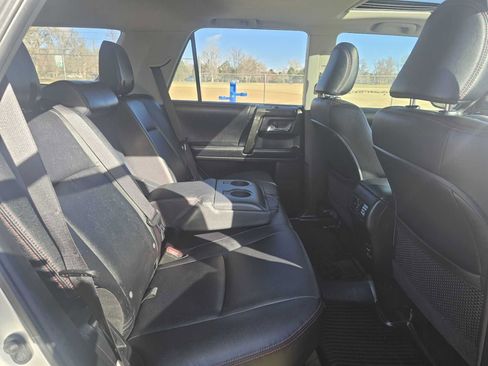 Used 2018 Toyota 4Runner TRD Off-Road Premium w/ TRD Performance Package image 38