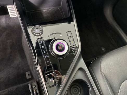 Used 2023 Kia Niro SX Touring image 20