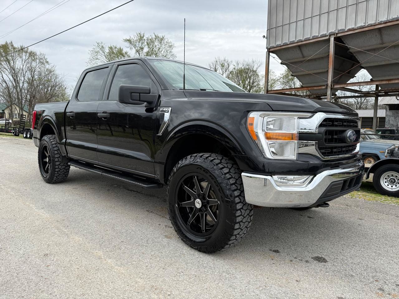 Used 2022 Ford F150 XLT w/ Equipment Group 301A Mid AWD/4WD image 8