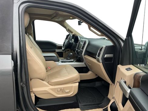 Used 2016 Ford F150 Lariat image 22