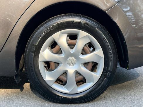 Used 2017 MAZDA MAZDA3 Sport FWD image 16