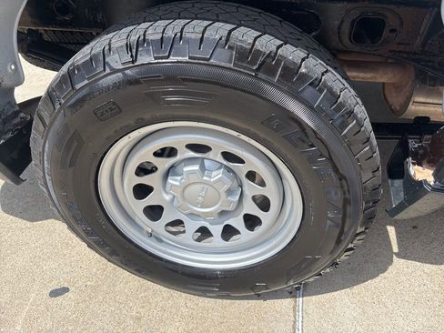 Used 2023 GMC Sierra 1500 Pro AWD/4WD image 8