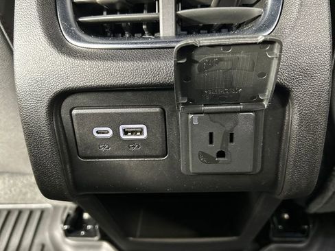 Used 2024 Chevrolet Blazer RS w/ Enhanced Convenience Package image 18