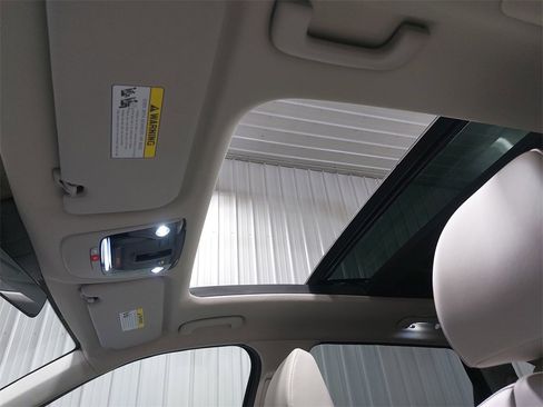 Used 2025 Kia Sorento SX image 59