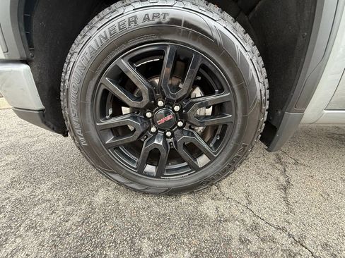 Used 2024 GMC Sierra 1500 Elevation image 33