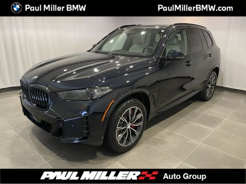 New 2026 BMW X5 xDrive40i w/ M Sport Package AWD/4WD image 1