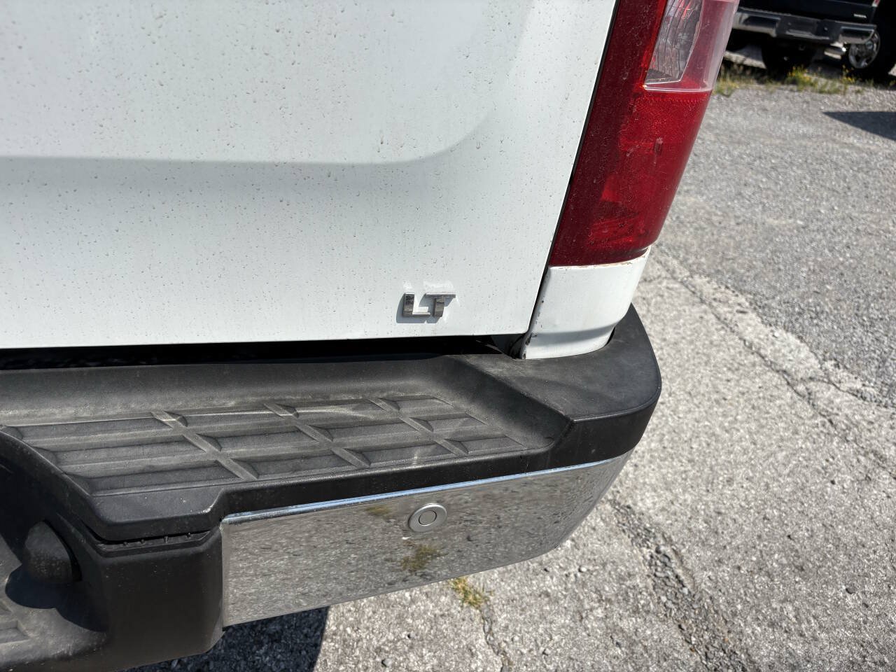 Used 2011 Chevrolet Silverado 2500 LT w/ Interior Plus Package AWD/4WD image 9