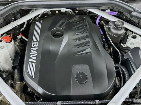 Used 2024 BMW X6 xDrive40i w/ Premium Package image 31