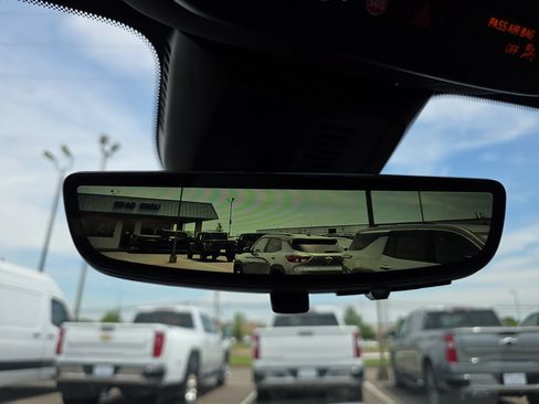 New 2026 Chevrolet Equinox LT w/ Convenience Package II FWD image 23
