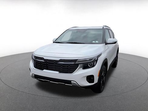 Used 2025 Kia Seltos S FWD image 6