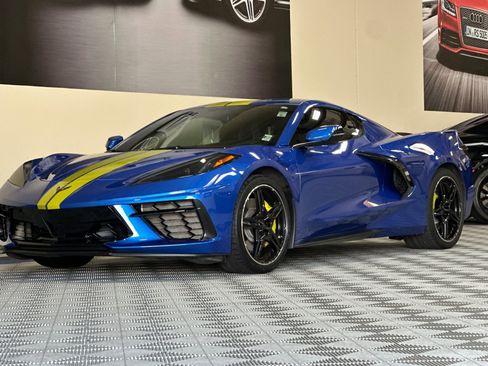 Used 2022 Chevrolet Corvette w/ Z51 Performance Package image 8