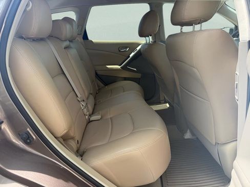 Used 2014 Nissan Murano SV w/ Value Package image 12