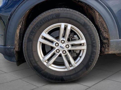 Certified 2020 Ford Explorer XLT w/ Comfort Package image 10