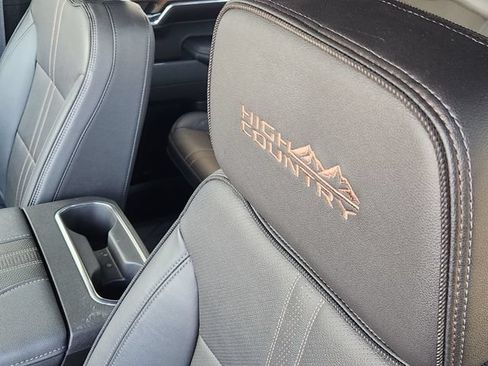 Used 2024 Chevrolet Silverado 1500 High Country w/ High Country Premium Package AWD/4WD image 21
