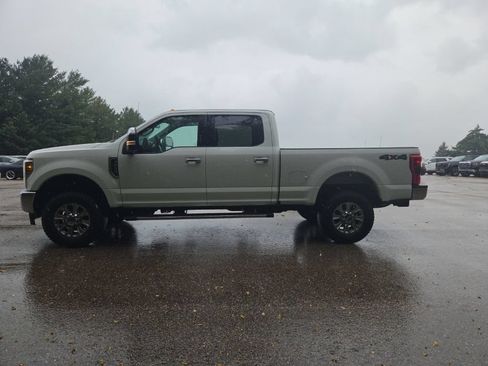 Used 2019 Ford F250 XLT w/ XLT Premium Package AWD/4WD image 6