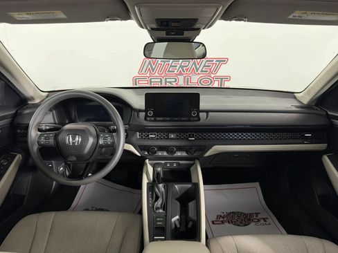 Used 2024 Honda Accord EX image 11