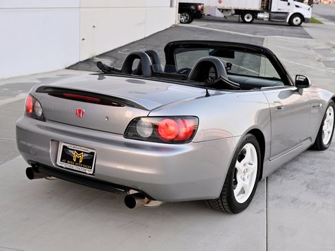 Used 2001 Honda S2000 image 10