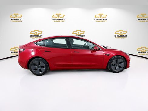 Used 2023 Tesla Model 3 Standard Range image 8