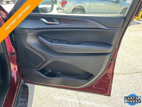Certified 2024 Jeep Grand Cherokee Altitude AWD/4WD image 23