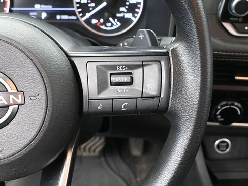 Used 2023 Nissan Rogue S AWD/4WD image 25