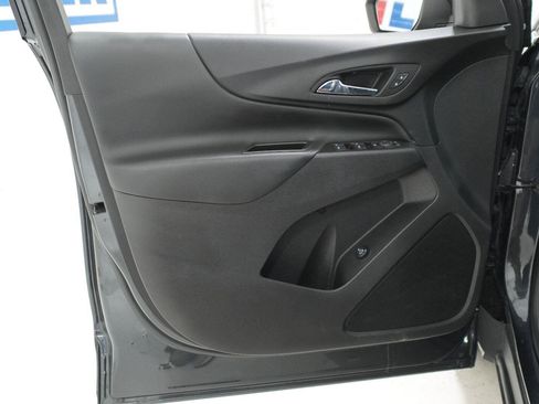 Used 2022 Chevrolet Equinox LT FWD image 22