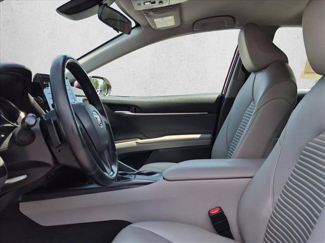 Used 2021 Toyota Camry SE FWD image 16