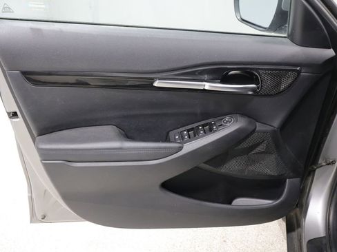 Used 2023 Kia Seltos S w/ Navigation Package AWD/4WD image 12