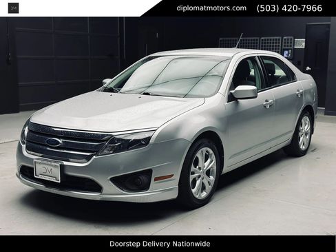 Used 2012 Ford Fusion SE FWD image 1