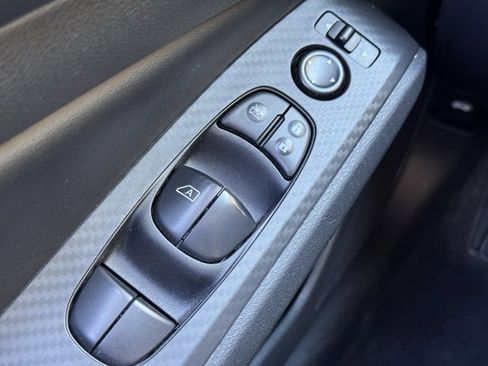 Used 2024 Nissan Altima 2.5 SV image 23