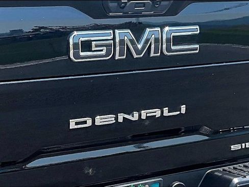 Used 2025 GMC Sierra 3500 Denali Ultimate AWD/4WD image 8