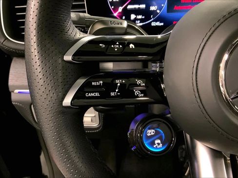 Used 2025 Mercedes-Benz GLE 53 AMG AMG GLE 53 image 23