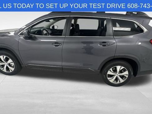 Certified 2025 Subaru Ascent Premium image 7