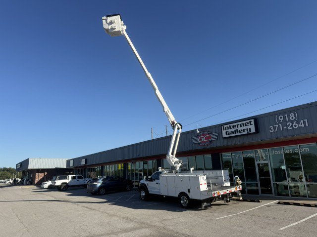 Used 2019 Ford F550 4x4 Regular Cab Super Duty image 14