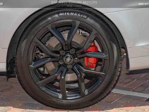 Used 2022 Land Rover Range Rover Sport SVR Carbon Edition AWD/4WD image 43