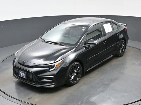 Used 2023 Toyota Corolla XSE image 33