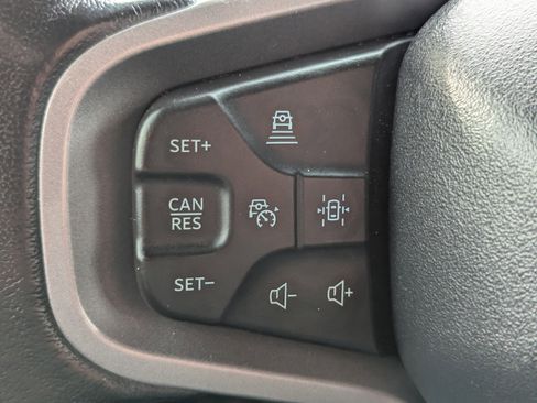 Used 2021 Ford Bronco Badlands image 20